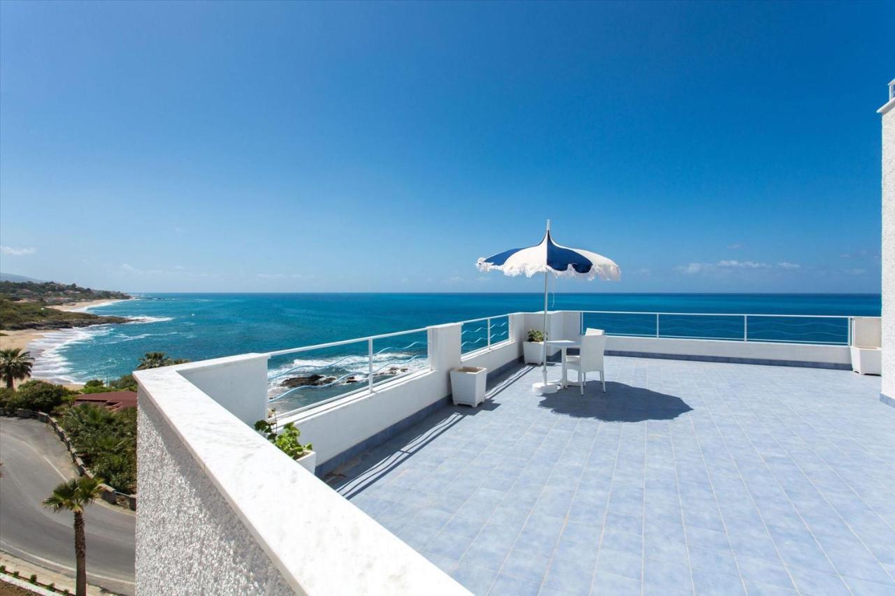 Hotel Ferretti Diamante Kültér fotó